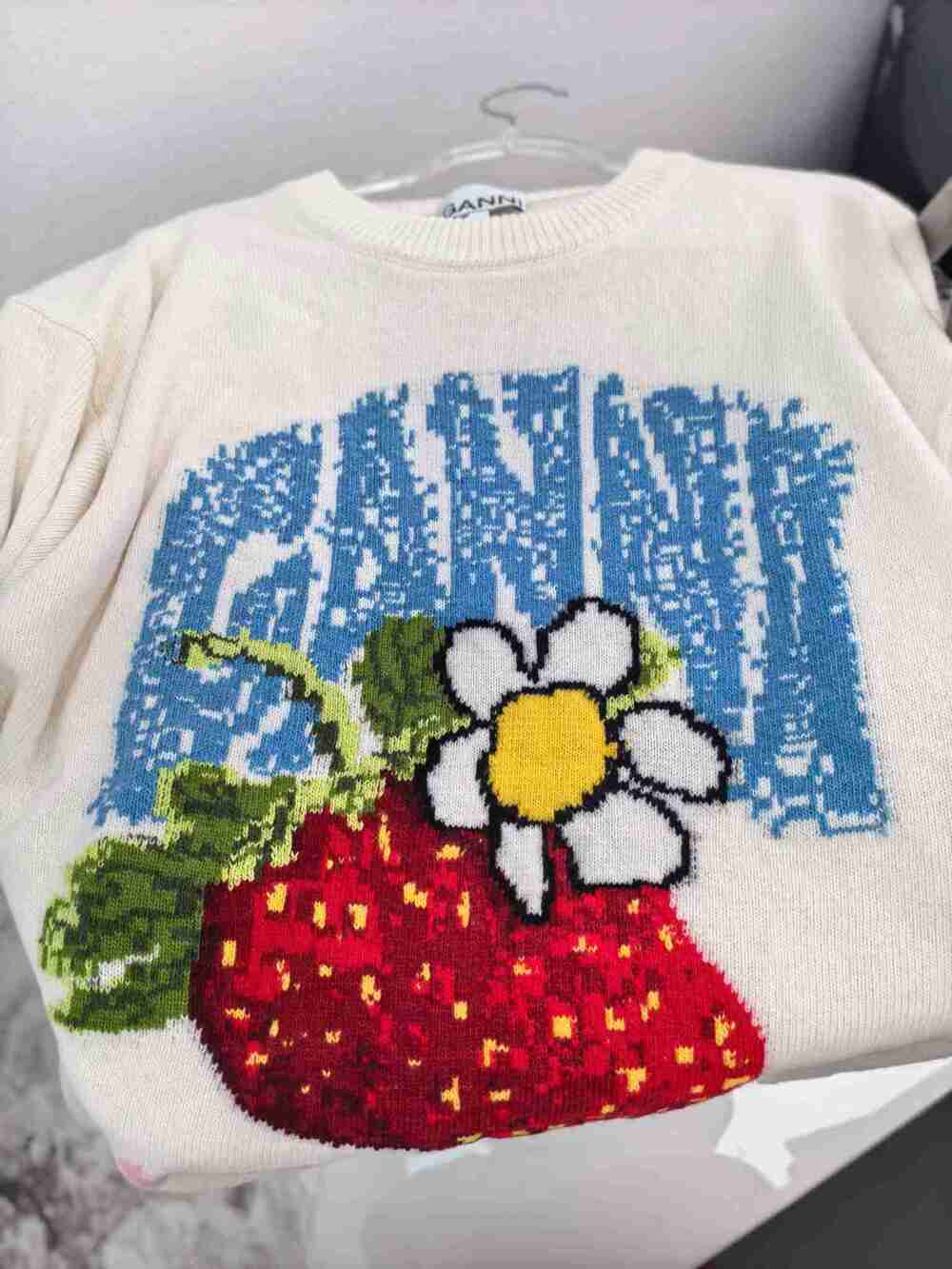 GANNI Off White Strawberry Flower Logo Long Sleeve Knitted Jumper - Picture 4 of 7